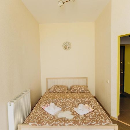 Затишні Apartments Біля Жд Вокзалу 이바노프란키우스크 외부 사진