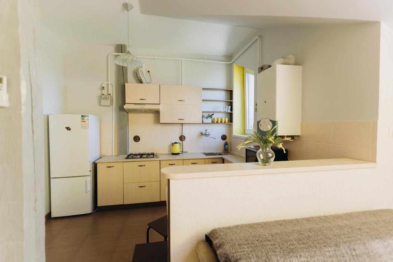 Затишні Apartments Біля Жд Вокзалу 이바노프란키우스크 외부 사진