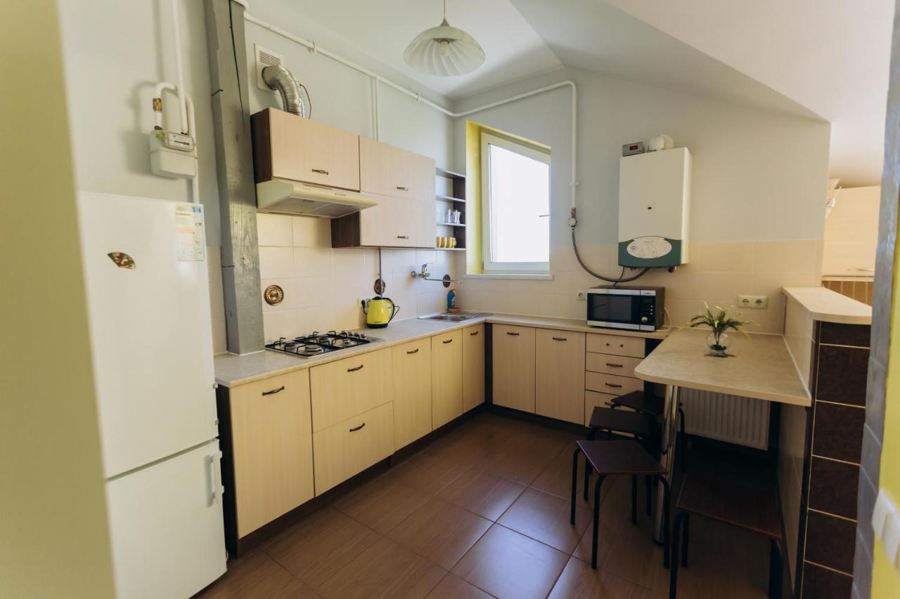 Затишні Apartments Біля Жд Вокзалу 이바노프란키우스크 외부 사진
